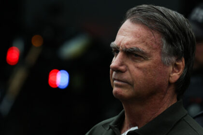 Bolsonaro tenta aval do STF para tratar dentes com nora em meio a restrições de visitas