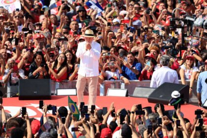 Candidatos ao Palácio do Planalto oficializam o início da corrida eleitoral pelo país