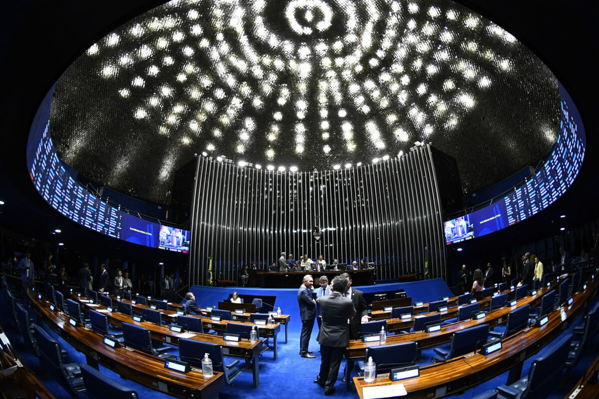 Congresso retoma atividades sob a sombra das eleições e com votações limitadas