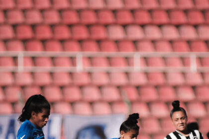 Cruzeiro goleia Botafogo com três gols de Marília pelo Brasileirão Feminino
