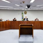 Diploma de jornalismo volta ao radar do STF após críticas de Dino e Moraes a blogueiros