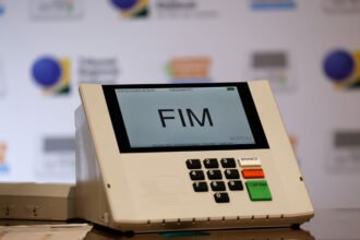 Eleitor fluminense tem até quinta-feira para garantir o voto em trânsito nas eleições