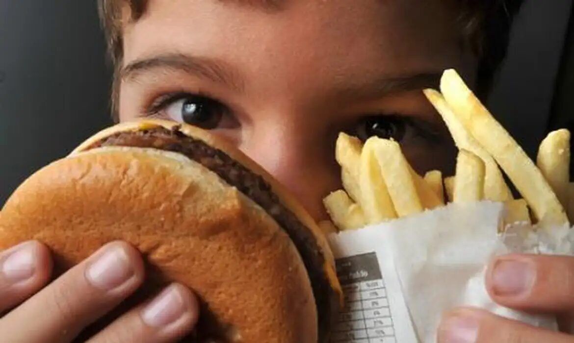 Infarto na infância alerta para a necessidade de testar colesterol aos 10 anos