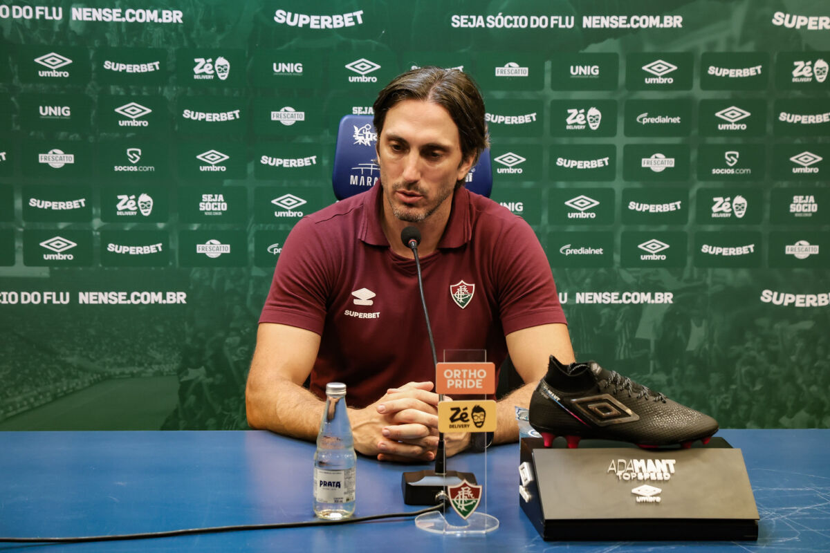 Luis Zubeldía deixa o comando técnico do Fluminense após sequência de resultados negativos