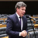 Reginaldo Lopes comandará comissão que vai discutir o fim da taxa sobre importações