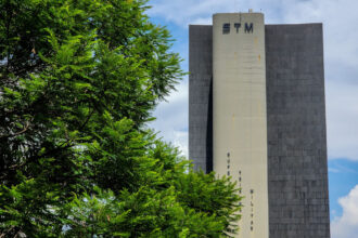 STM decreta perda de patente de segundo-tenente acusado de transmitir HIV