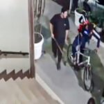 Seguranças que espancaram ciclista em Copacabana continuam presos por decisão judicial