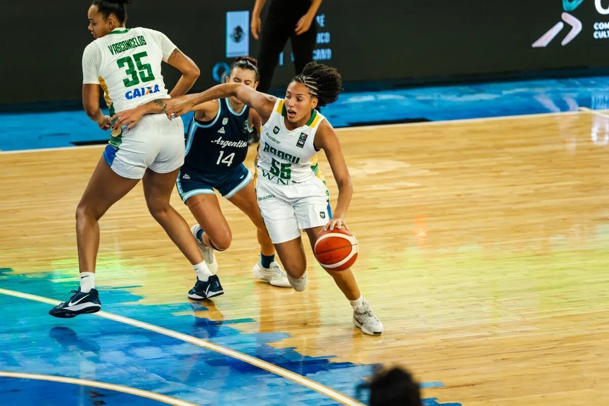Seleção brasileira feminina de basquete vence Argentina e avança no torneio pré-classificatório