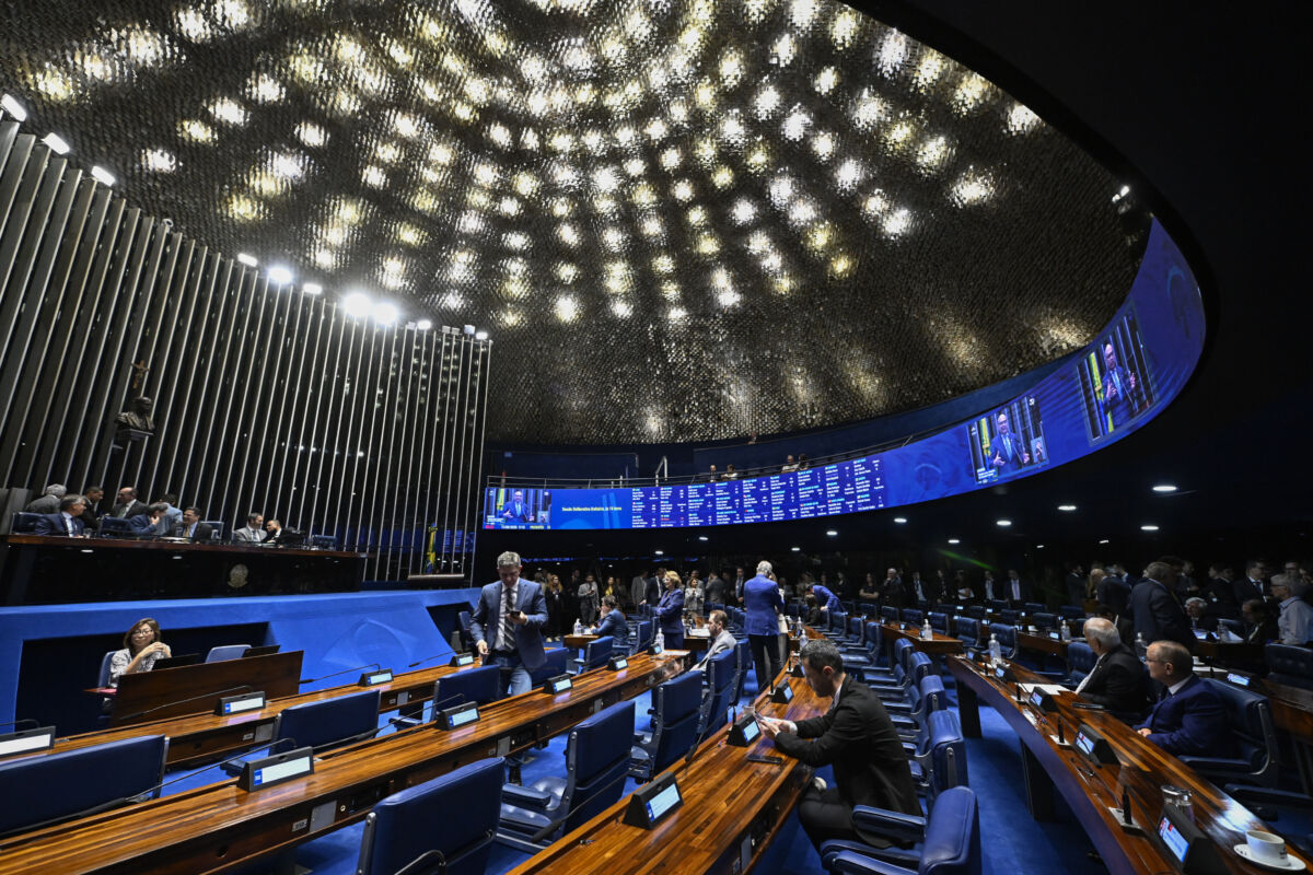 Senado aprova programa para ampliar a produção nacional de fertilizantes e reduzir importações