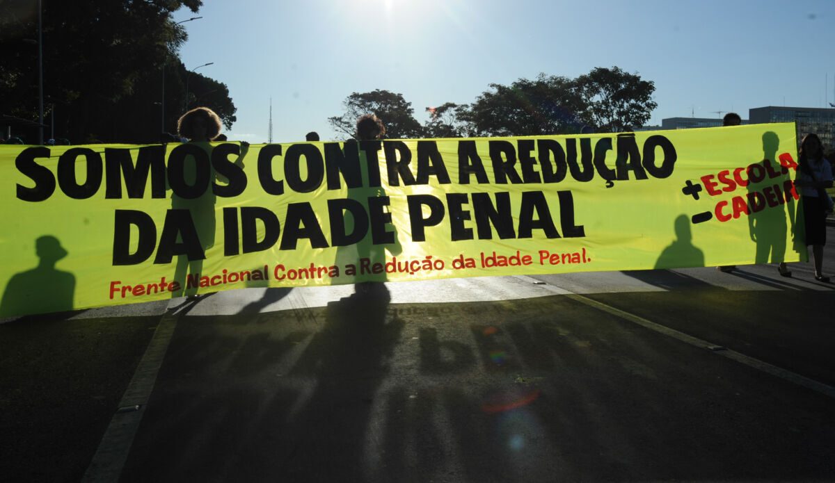 Sociedade Brasileira de Pediatria contesta proposta de reduzir a maioridade penal para 16 anos