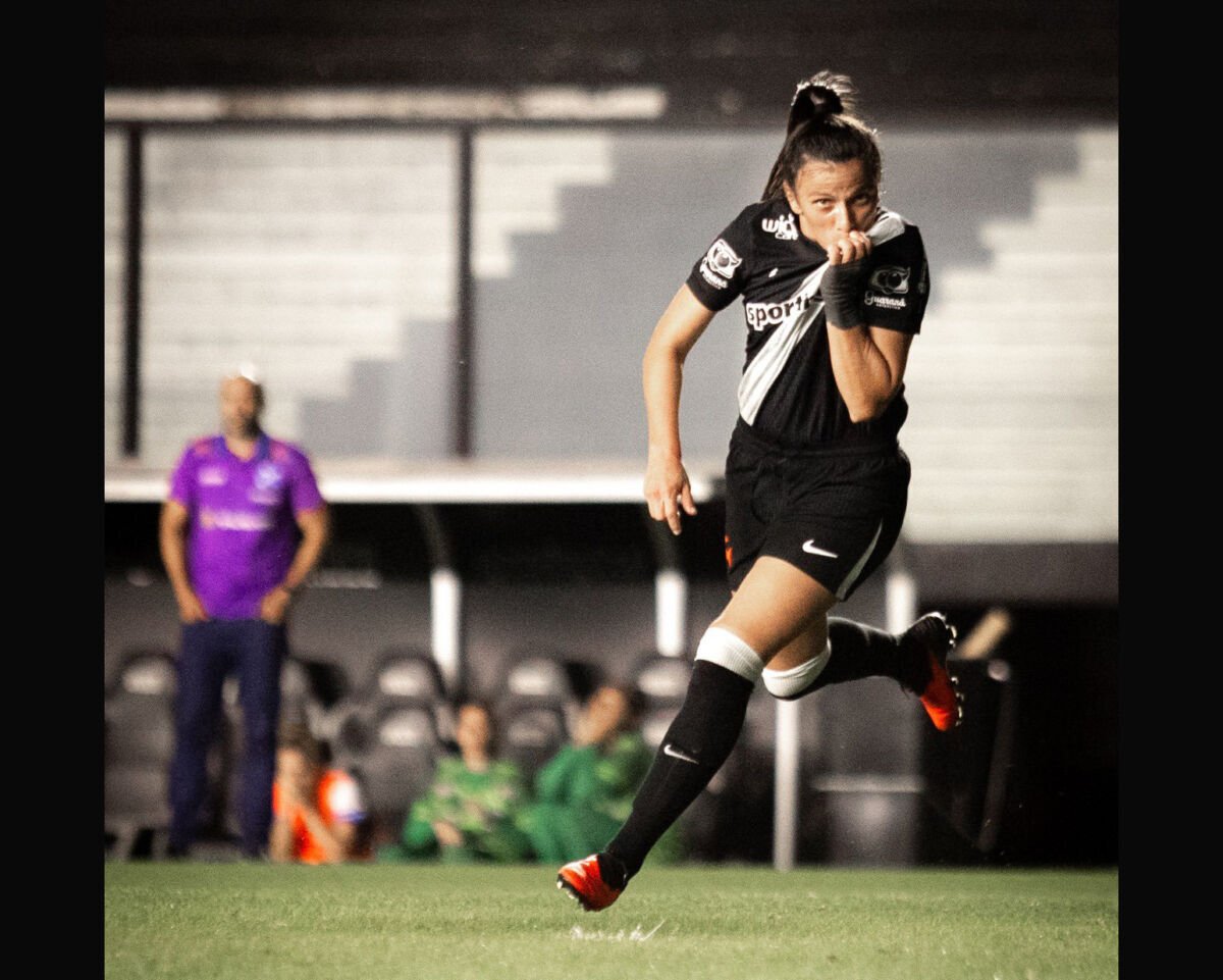 Vasco e Minas Brasília carimbam passaporte para a elite do futebol feminino em 2027