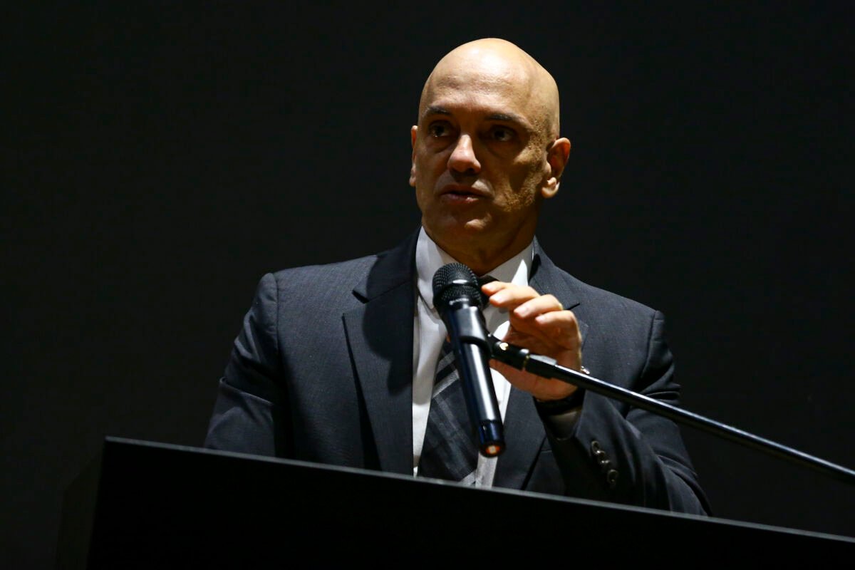 Alexandre de Moraes rebate relatório sobre Daniel Vorcaro e aponta ilegalidade em apuração
