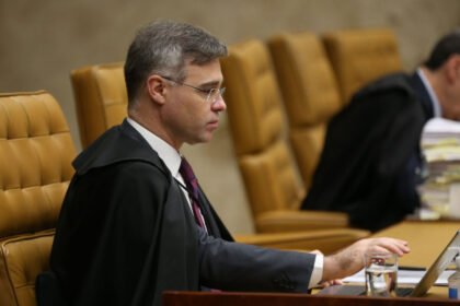 André Mendonça derruba sigilo de 39 processos no STF incluindo casos sobre políticos