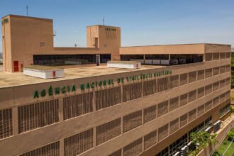 Anvisa ordena recolhimento imediato de suplementos da NotCo e gel de Aloe vera