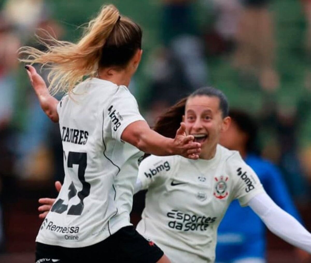 Corinthians avança após susto contra o Cruzeiro e pega o Bahia na semifinal