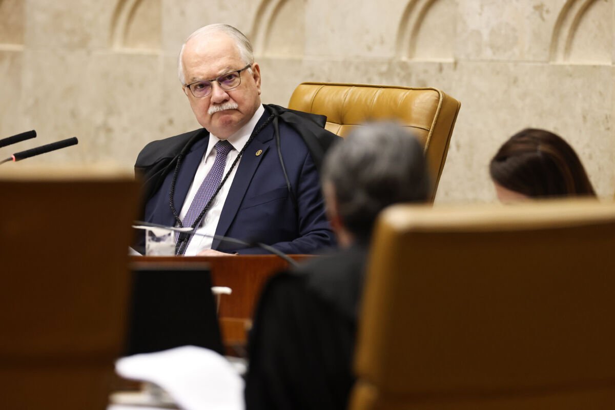 Edson Fachin afirma que gravidade de suspeitas sobre STF não justifica contornar a lei