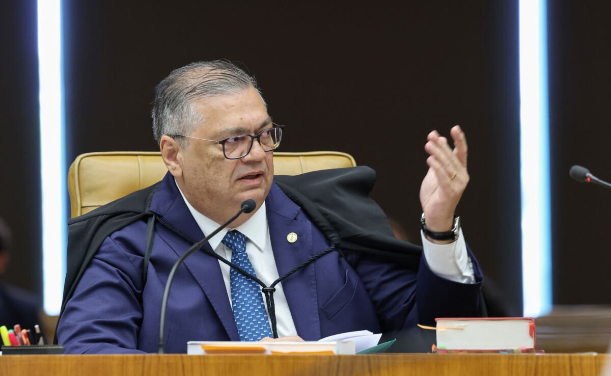 Flávio Dino determina investigação da PF sobre Daniel Vorcaro para esclarecer elos em SP