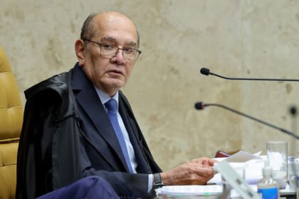Gilmar Mendes trava 2 processos na Segunda Turma do STF e retoma controle sobre ações da PF