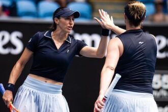 Luisa Stefani supera estreia no US Open enquanto garante vaga antecipada no WTA Finals