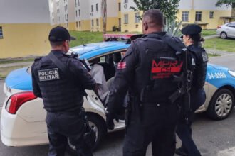 MPRJ denuncia trio de PMs que cobrava por patrulhamento exclusivo em Belford Roxo