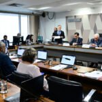 PEC que extingue a jornada 6x1 avança na CCJ do Senado após votação simbólica