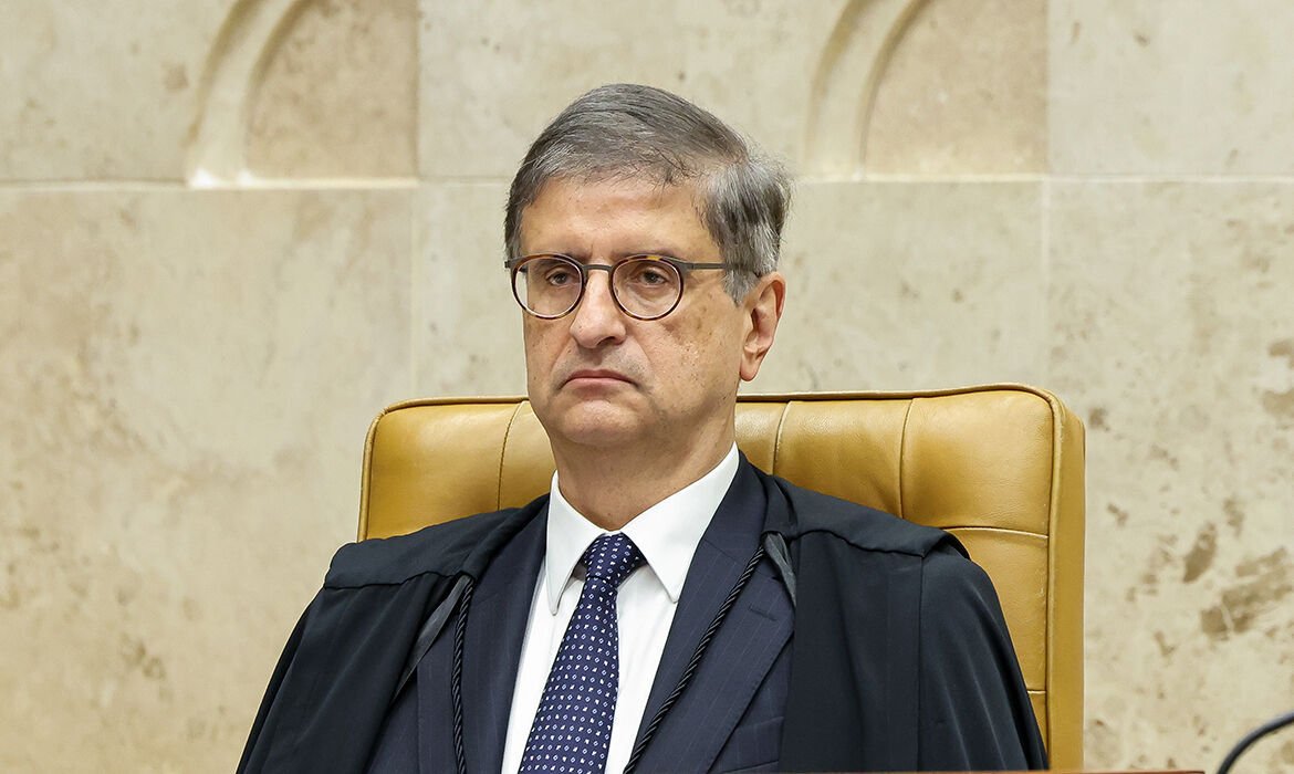 Paulo Gonet refuta proximidade com ex-banqueiro Daniel Vorcaro no plenário do STF