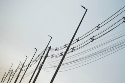 Perda de R$ 69 milhões com furtos de cabos faz Rio fechar ferros-velhos e mudar fiação
