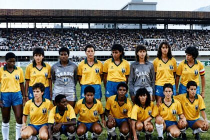 Pioneiras do futebol feminino ganham reconhecimento oficial no desfile de 7 de Setembro