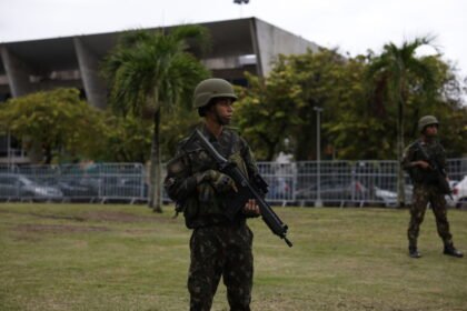 Rio de Janeiro terá reforço de tropas federais para proteger locais de votação nas eleições
