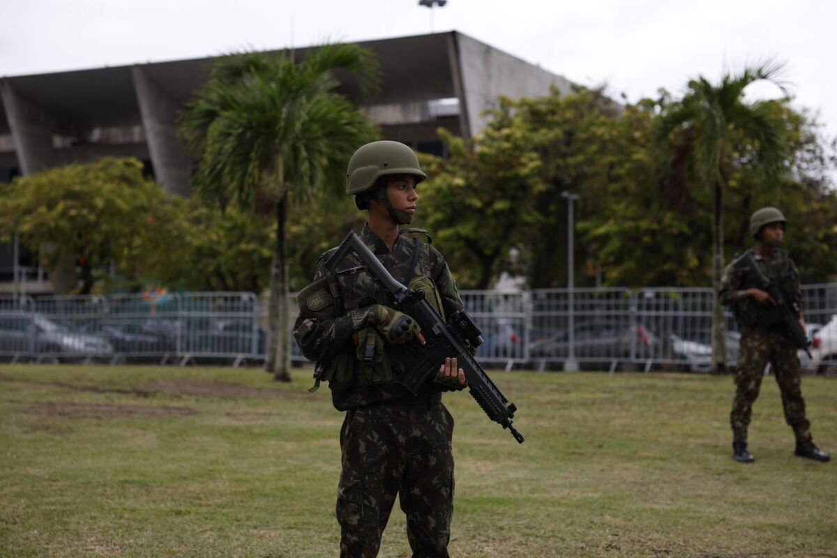 Rio de Janeiro terá reforço de tropas federais para proteger locais de votação nas eleições