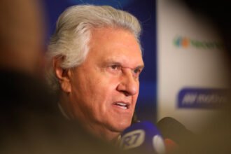 Ronaldo Caiado é internado em São Paulo para tratamento médico contra faringite aguda