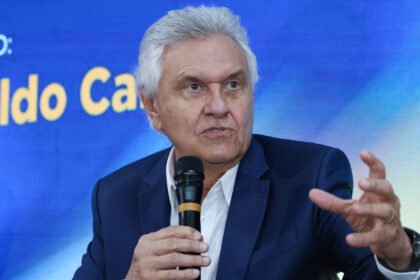 Ronaldo Caiado tem diagnóstico de pneumonia confirmado após internação em São Paulo