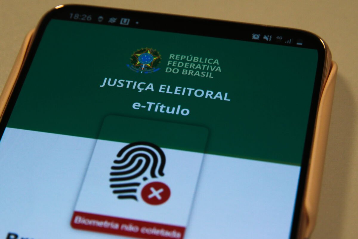 e-Título permite identificação biométrica nas eleições de 2026 para o primeiro turno