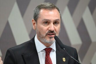 Andrei Rodrigues afasta ameaças contra sedes diplomáticas no dia do primeiro turno