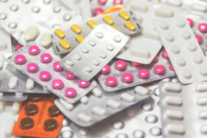 Anvisa determina apreensão de lotes do medicamento Keytruda usados contra o câncer