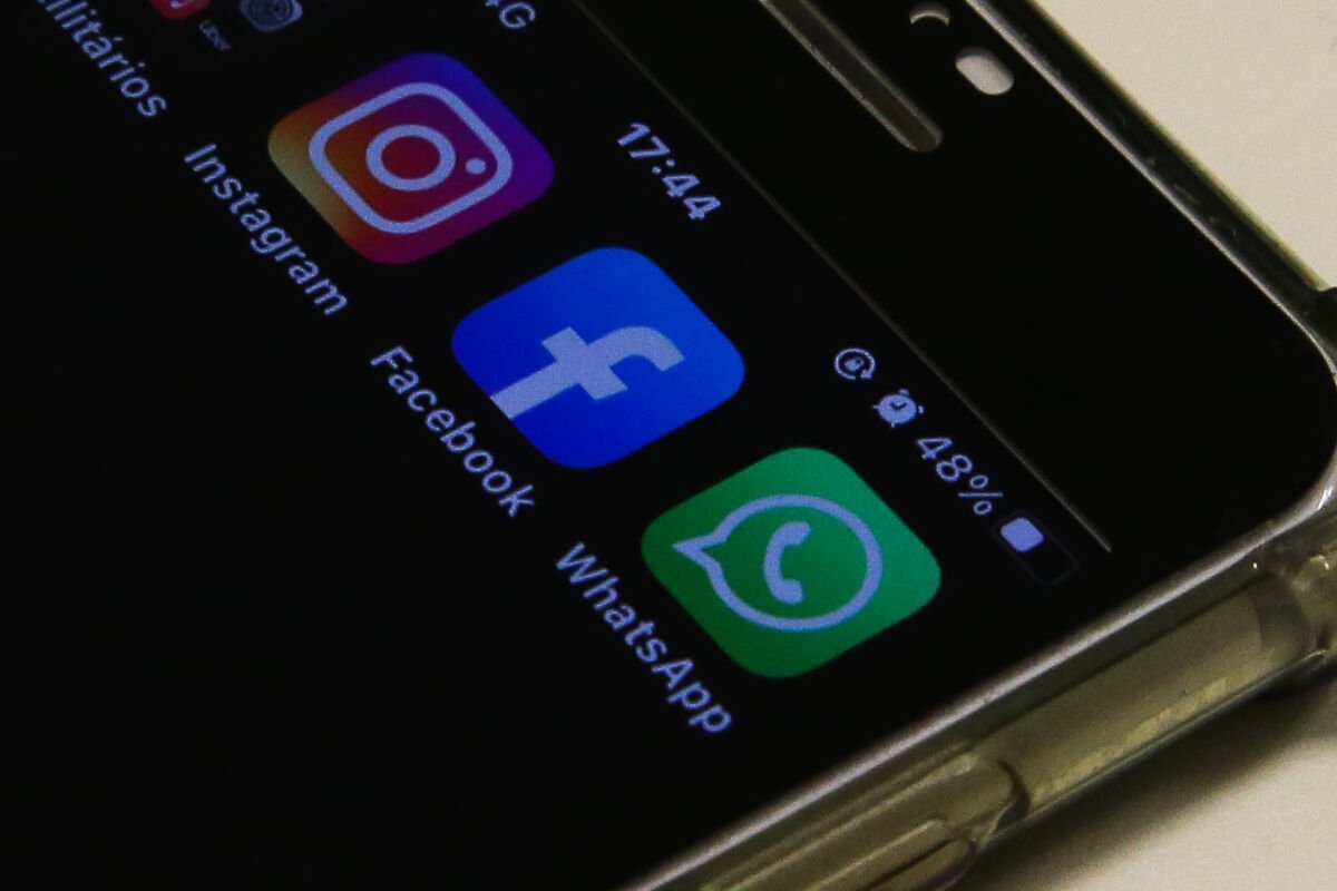 Big techs falham em conter propaganda eleitoral irregular durante o primeiro turno de 2026
