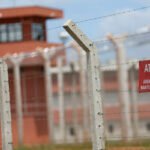 Celulares apreendidos em 107 presídios cortam a comunicação de detentos pelo país