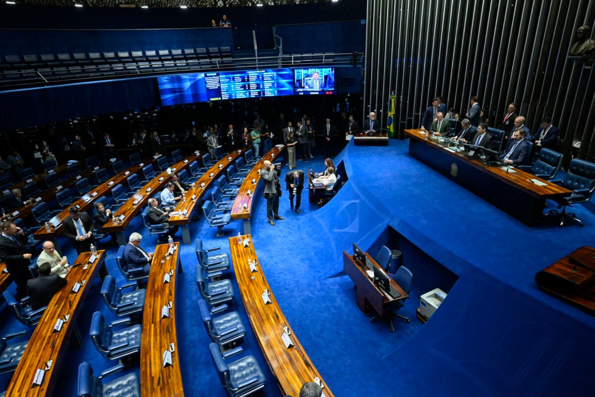 Composição do Senado Federal muda drasticamente com a renovação de dois terços das cadeiras