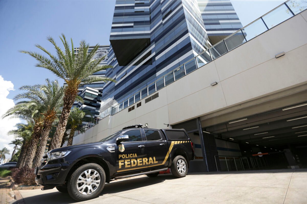 Daniel Vorcaro nega irregularidades e evita bloqueio de 300 milhões na operação Compliance Zero
