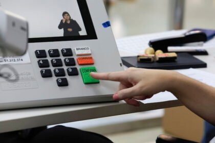 Eleitor que faltou no primeiro turno pode votar normalmente na etapa de 25 de outubro