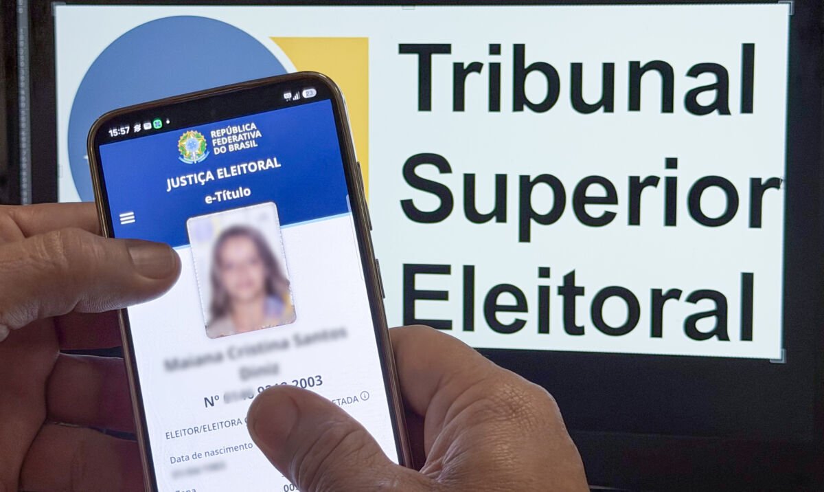 Eleitores devem portar documento com foto para validar voto neste domingo