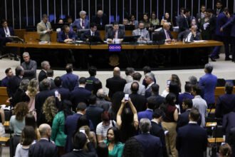 Escala 6x1 no Senado tem votação em primeiro turno agendada para quarta-feira