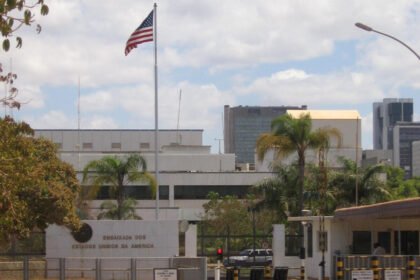 Estados Unidos e Austrália suspendem serviços consulares no Brasil antes do primeiro turno