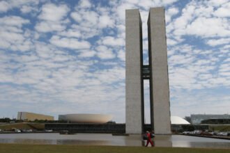 Fim da escala 6x1 vai a votação no plenário do Senado na próxima terça-feira