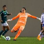 Kate Tapia é cortada do Palmeiras na Libertadores após divergência sobre viagem