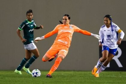 Kate Tapia é cortada do Palmeiras na Libertadores após divergência sobre viagem