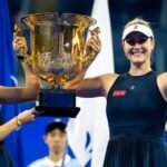 Luisa Stefani conquista o WTA 1000 de Pequim e atinge marca histórica na carreira