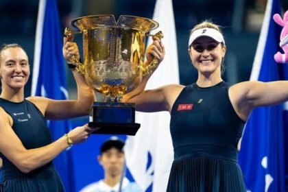 Luisa Stefani conquista o WTA 1000 de Pequim e atinge marca histórica na carreira