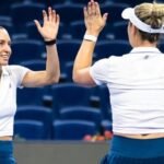 Luisa Stefani e Gabriela Dabrowski superam campeãs olímpicas e chegam à semi em Pequim