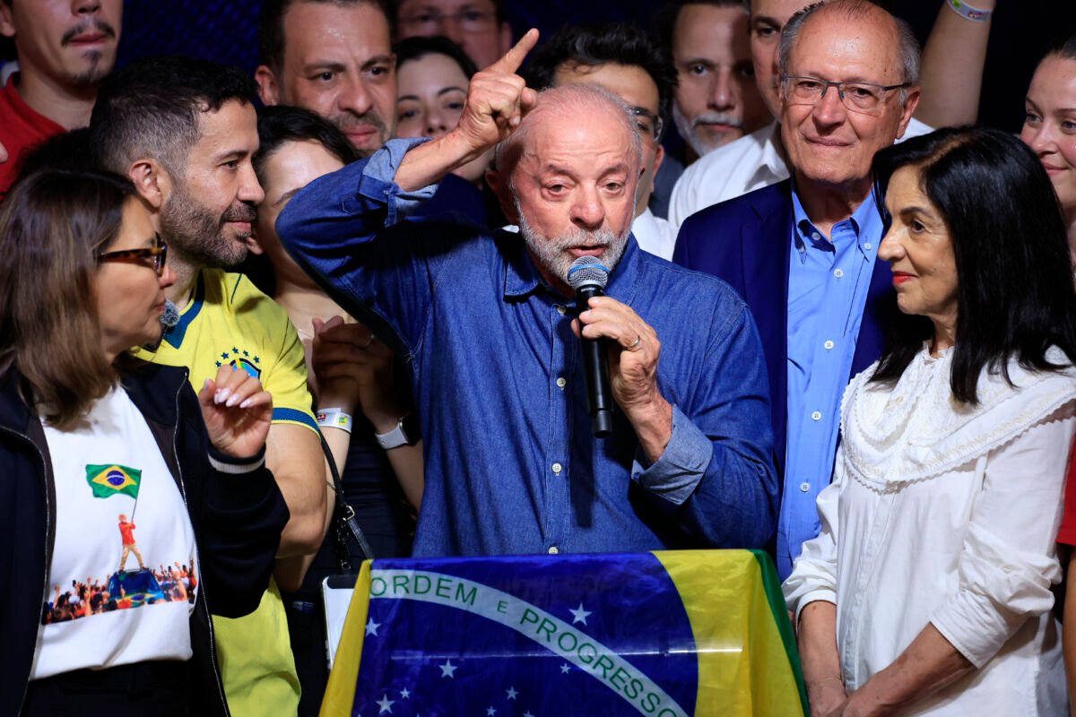 Lula anuncia nova estratégia de governo após vitória nas urnas e promete mudanças na gestão